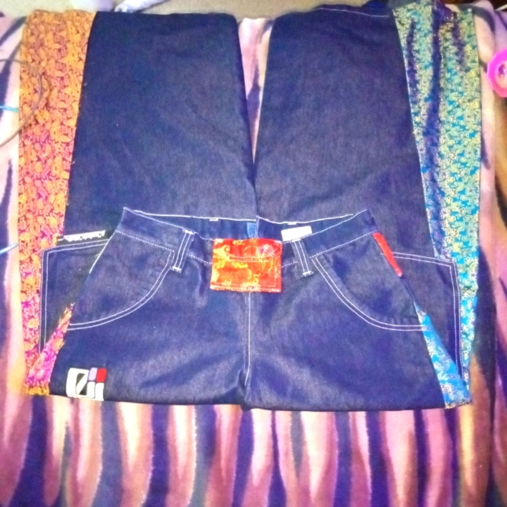 Solid state Jnco jeans